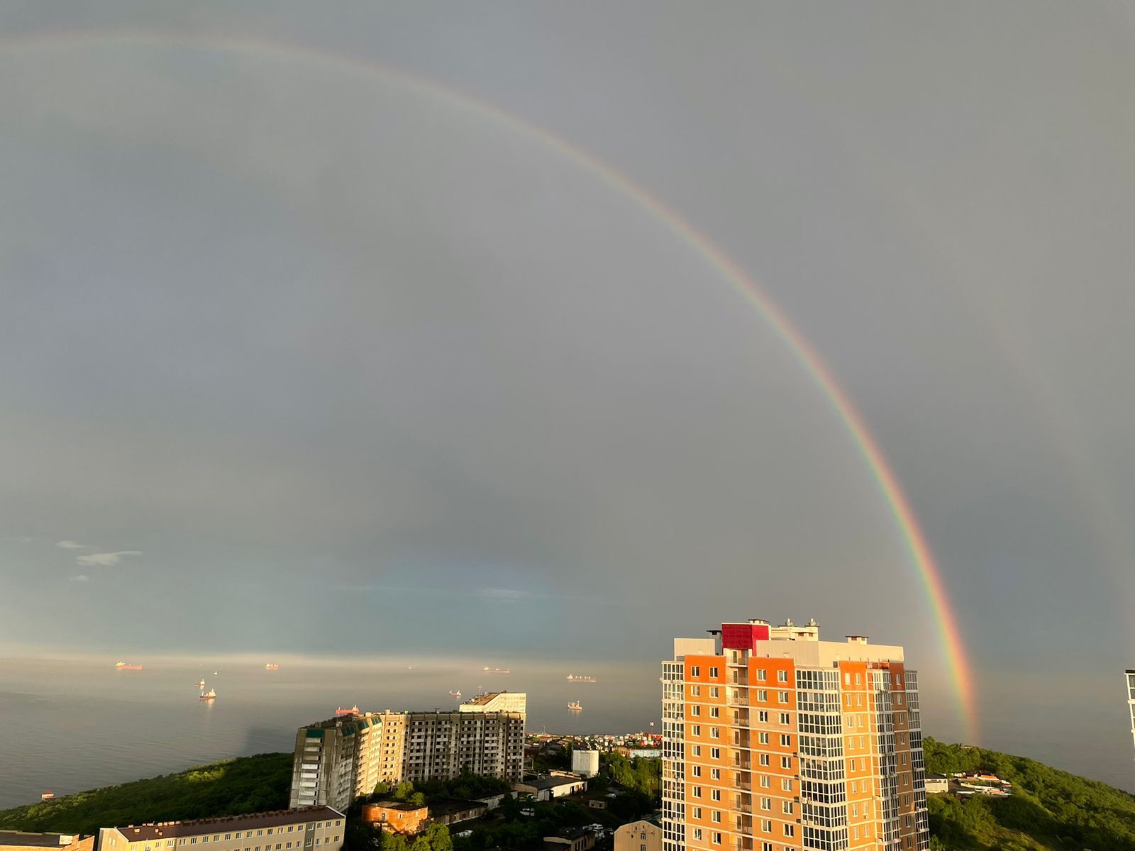 Rainbow from Vladivostok - My, Rainbow, Vladivostok, Longpost, The photo