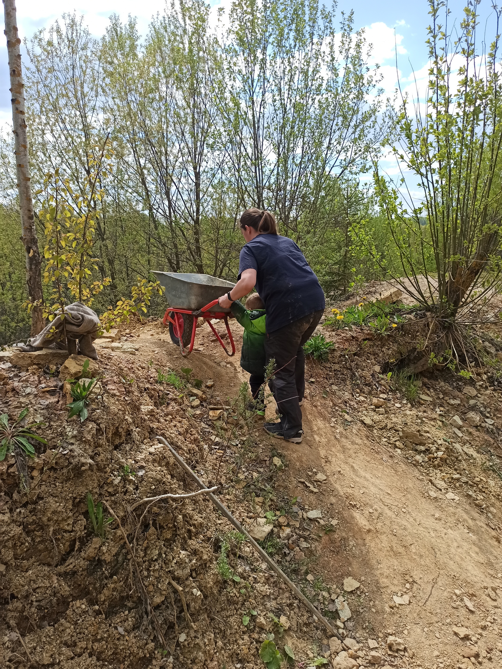 With a child 1.8 to the quarry. Digging for fossils. sea ??lilies - My, Nauchpop, Paleontology, Parents and children, Biology, Geology, Travel across Russia, Longpost