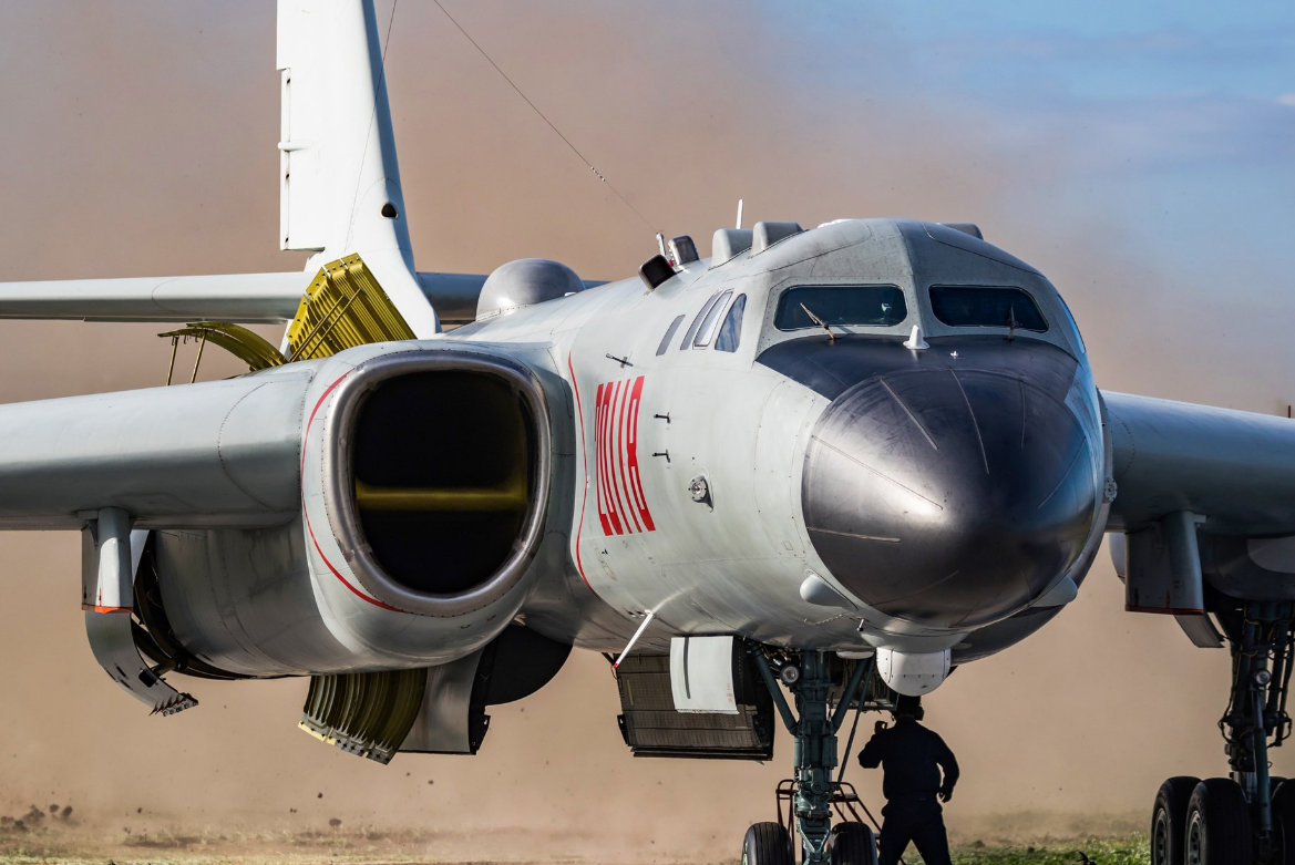 Китайский бомбардировщик Xian H-6K - старый советский самолет и кошмар Юго-Восточной Азии - Военное Обозрение, Военная техника, Вооруженные силы, Китай, Бомбардировщик, Telegram (ссылка), Длиннопост