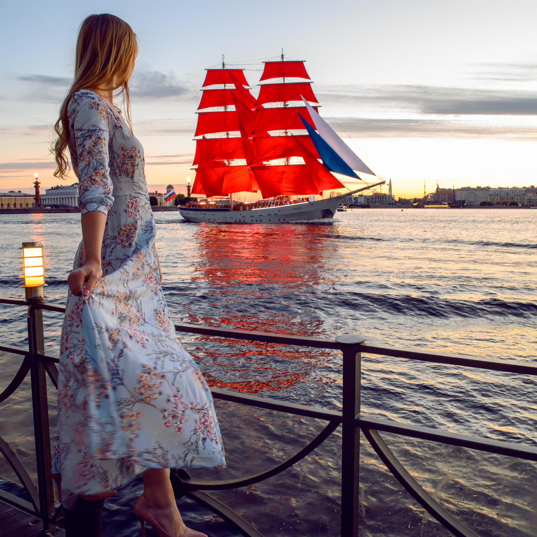 Scarlet Sails - My, Walk, Nikon, The photo, City walk, Photographer, Canon, Street photography, Beginning photographer, Saint Petersburg, Hot, Scarlet Sails, Longpost