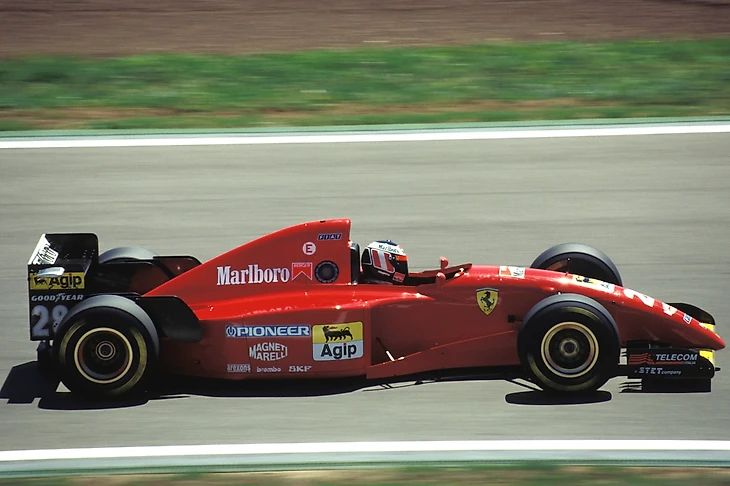 Spain '94. Hill won and Williams breathed a sigh of relief after Senna's death. Schumacher in 5th gear on the podium - My, Race, Автоспорт, Formula 1, Competitions, Speed, Michael Schumacher, Ayrton Senna, Williams racing, Car history, Life stories, 90th, The Grand Prix, Ferrari, David Coulthard, Extreme, Longpost