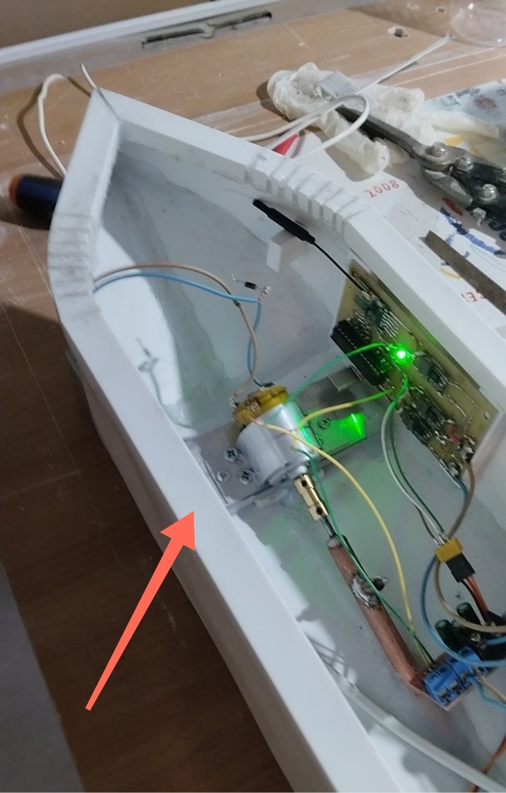 Кораблик для прикормки