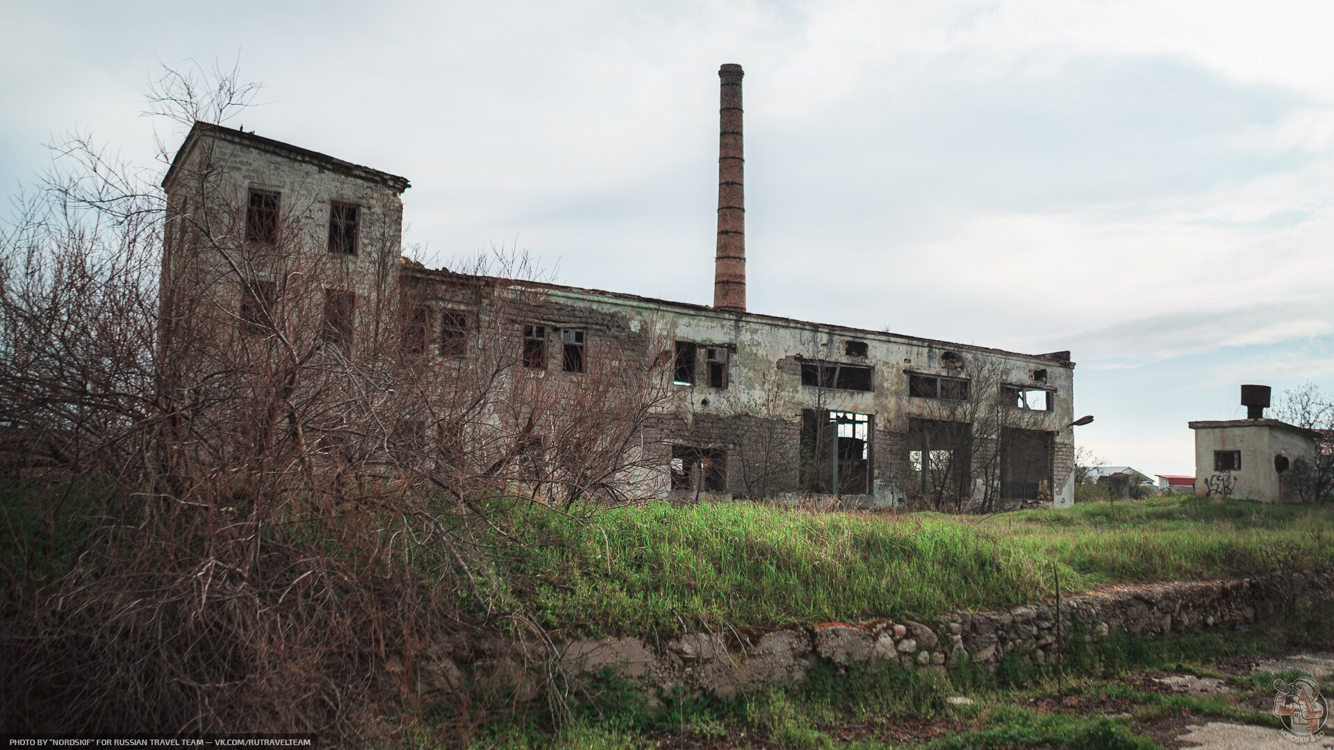 How the story of closed production disappears using the example of an abandoned winery in Crimea - My, Abandoned, Local history, sights, Travels, Building, Longpost