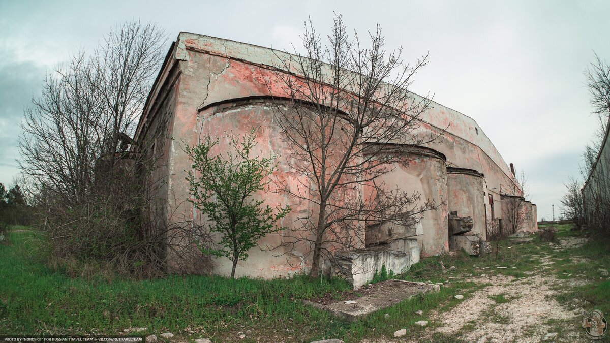 How the story of closed production disappears using the example of an abandoned winery in Crimea - My, Abandoned, Local history, sights, Travels, Building, Longpost