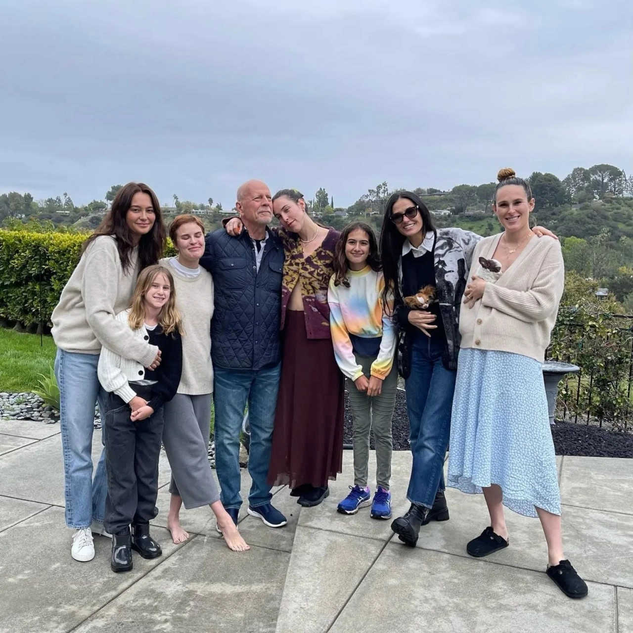 Bruce Willis's family congratulated the actor on Father's Day - Bruce willis, Actors and actresses, Celebrities, The photo, Father's day, Family photo, Longpost, Children