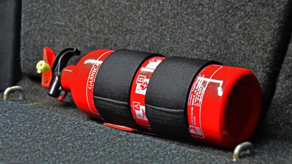 Car fire extinguisher: which one to choose - Fine, Driver, Safety