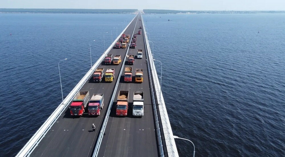 Новый мост через Волгу испытали самосвалами - Мост, Строительство, Самара, Река Волга