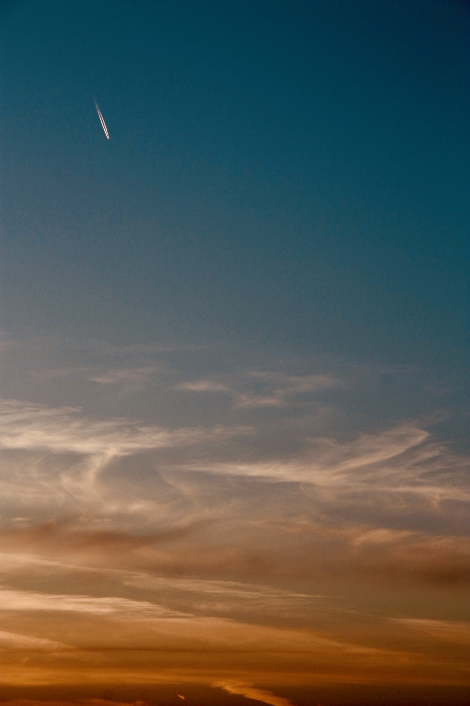 Celestial MRI - Sky, The photo, Photographer, Clouds, Light, Evening, Sunset, dawn, Lamp, Mobile photography, Longpost