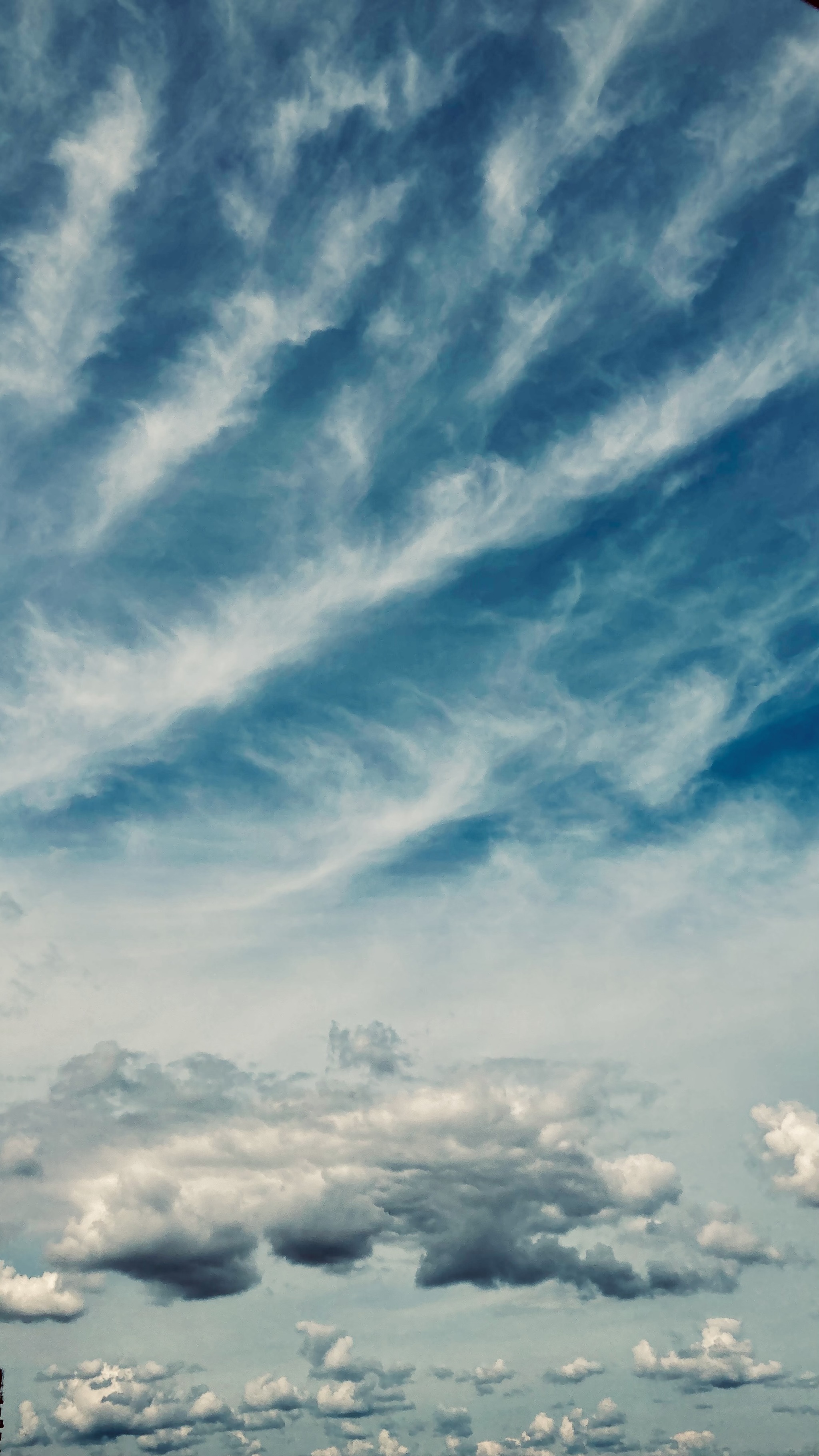 Celestial MRI - Sky, The photo, Photographer, Clouds, Light, Evening, Sunset, dawn, Lamp, Mobile photography, Longpost