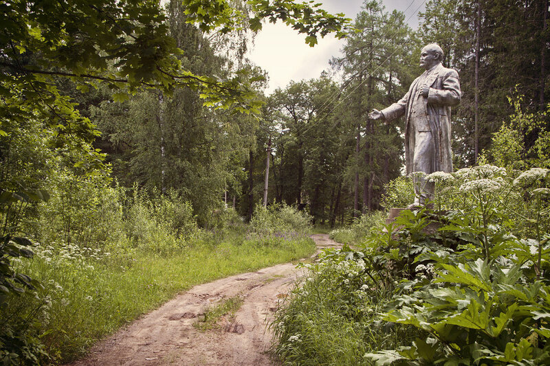 Symbolically - Made in USSR, Bygone empires, Childhood in the USSR