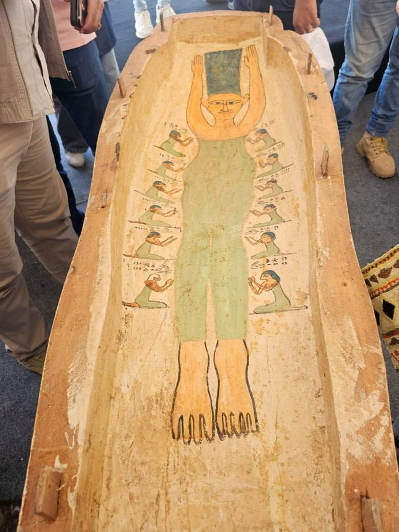 Marge Simpson on an ancient sarcophagus - Antiquity, The Simpsons, Ancient Egypt, History (science), Archeology