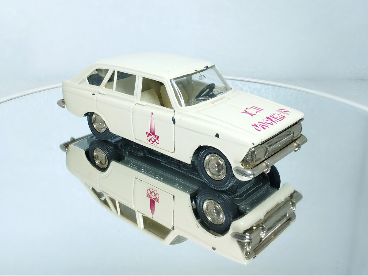 IZH-1500-Combi (A12) Olympic. Soviet model in scale 1:43 - My, Collecting, Modeling, Collection, Scale model, Retro car, Izh-2125, Izhmash, Stand modeling, Tantalum, Serzhik Modelist, the USSR, Made in USSR, 1:43, Overview, Hobby, Longpost