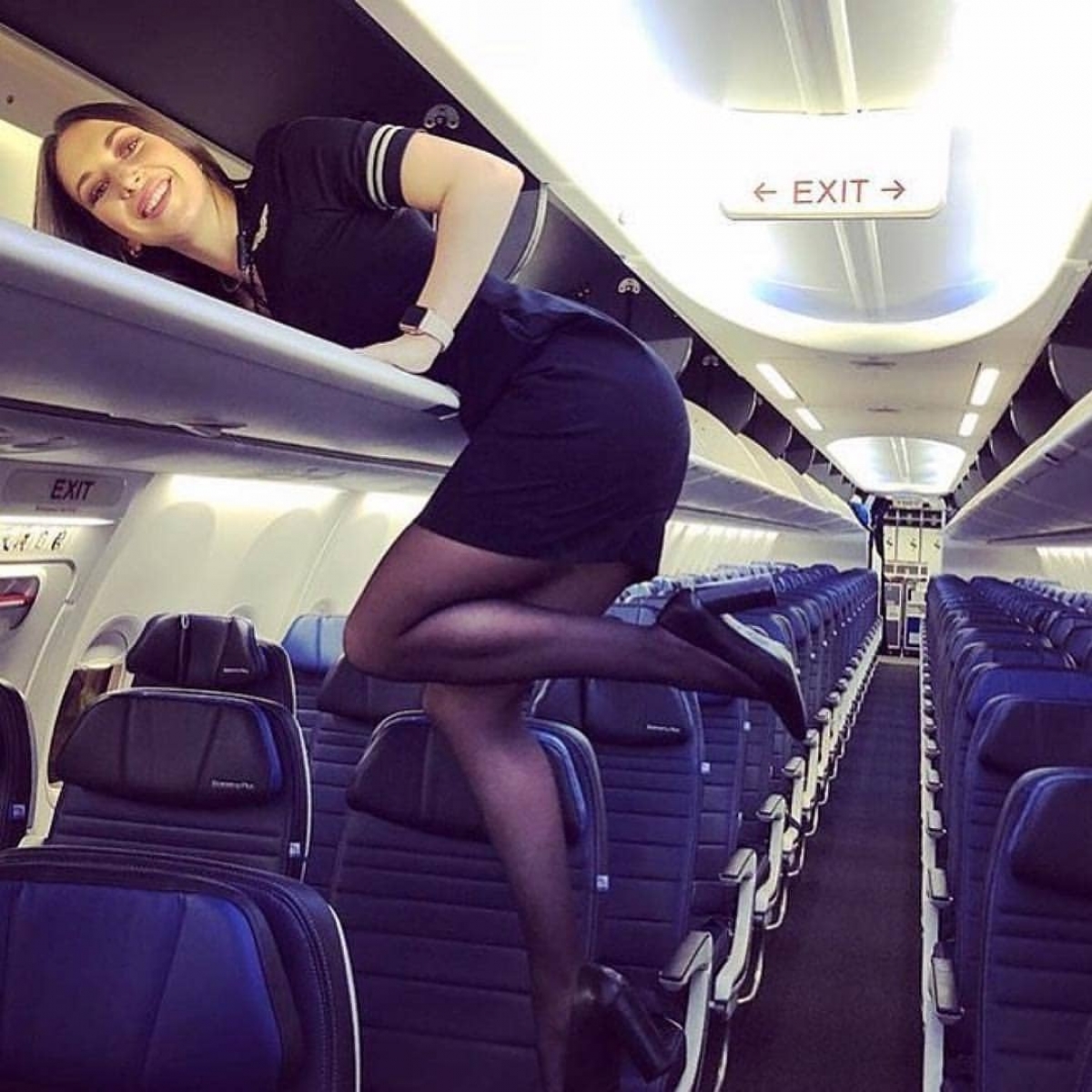 A selection of hanging and non-hanging flight attendants - Girls, Images, Stewardess, Longpost