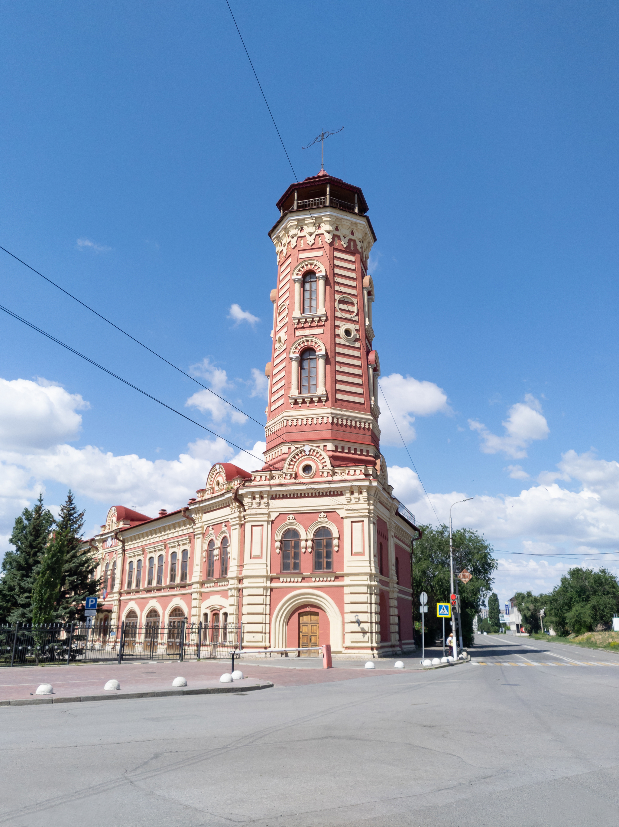 First fire station Volgograd - My, Volgograd, Firefighters, Monument, Structure