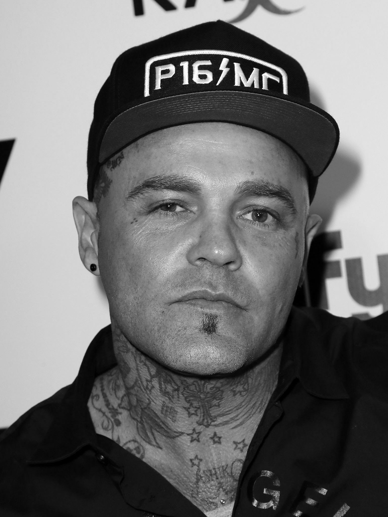 Crazy Town frontman Seth Brooks Binzer, also better known as Shifty Shellshock, has died (August 23, 1974, Boston - June 24, 2024). - Crazy Town, Celebrities, Obituary