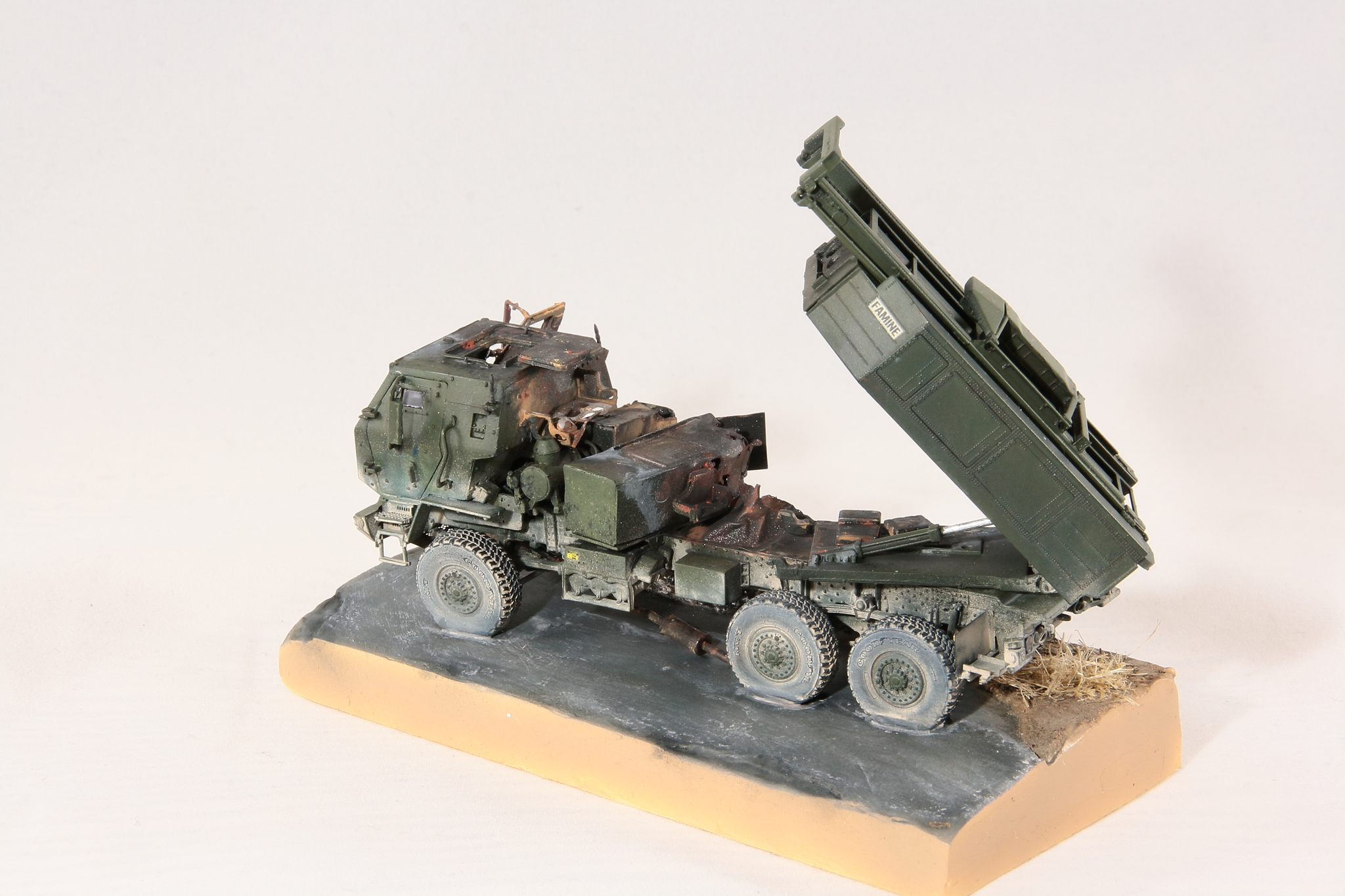 Roadside Picnic - My, Collecting, Stand modeling, Scale model, Modeling, Military equipment, M142 HIMARS, Longpost