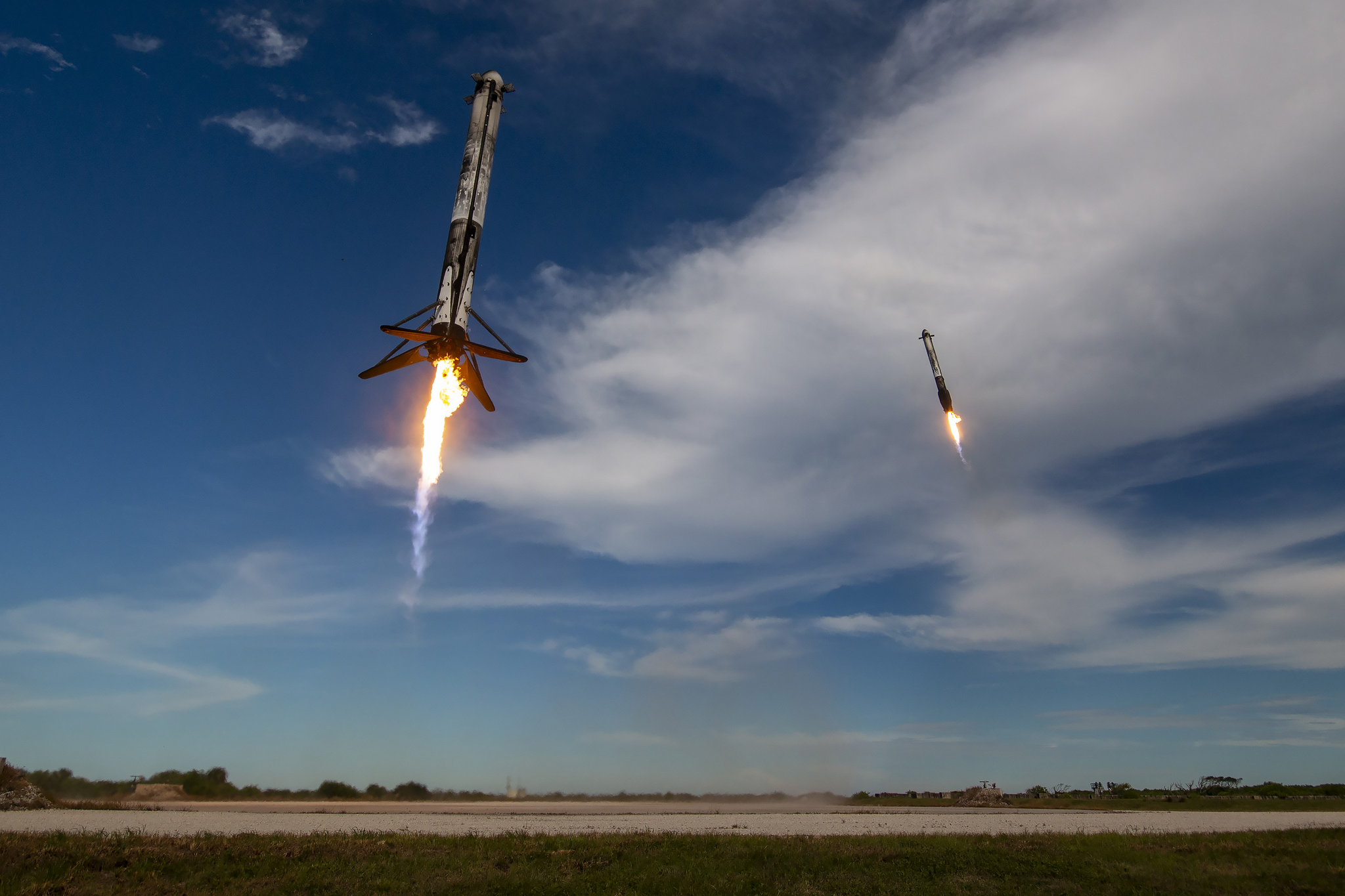 Beautiful footage of the tenth Falcon Heavy mission - Cosmonautics, Rocket launch, Spacex, Falcon heavy, Rocket, Satellites, Video, Youtube, Video VK, Longpost