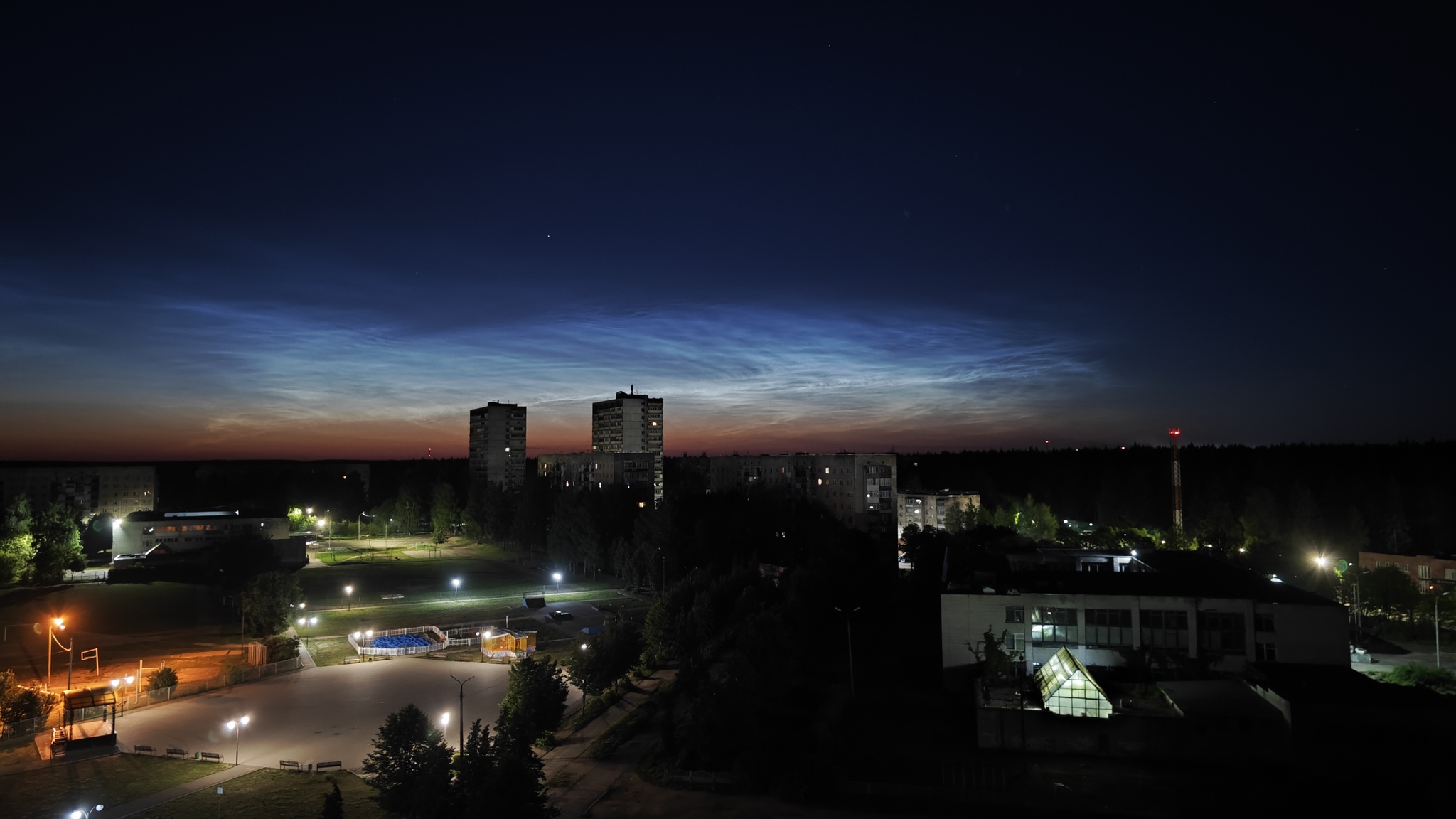 Noctilucent clouds over the Smolensk region - My, Noctilucent clouds, Smolensk, Yartsevo, Longpost, Night city, The photo