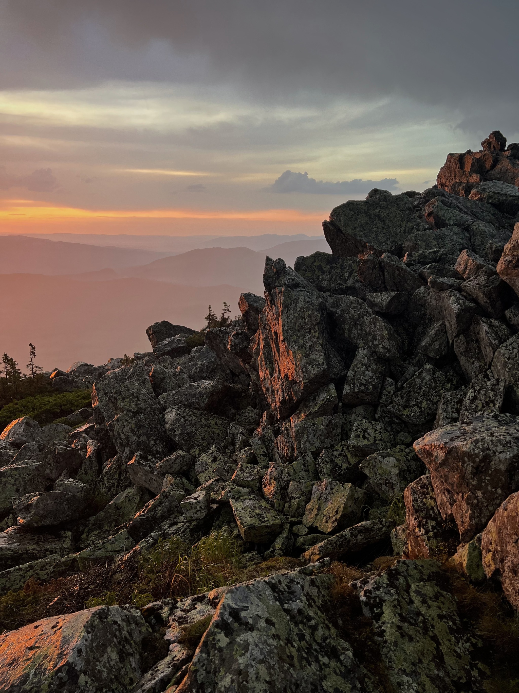 Have you seen the sunset in a thunderstorm? - My, Travel across Russia, Southern Urals, Ural mountains, The photo, Sunset, Sunrises and sunsets, Mountain tourism, Hike, The rocks, Longpost