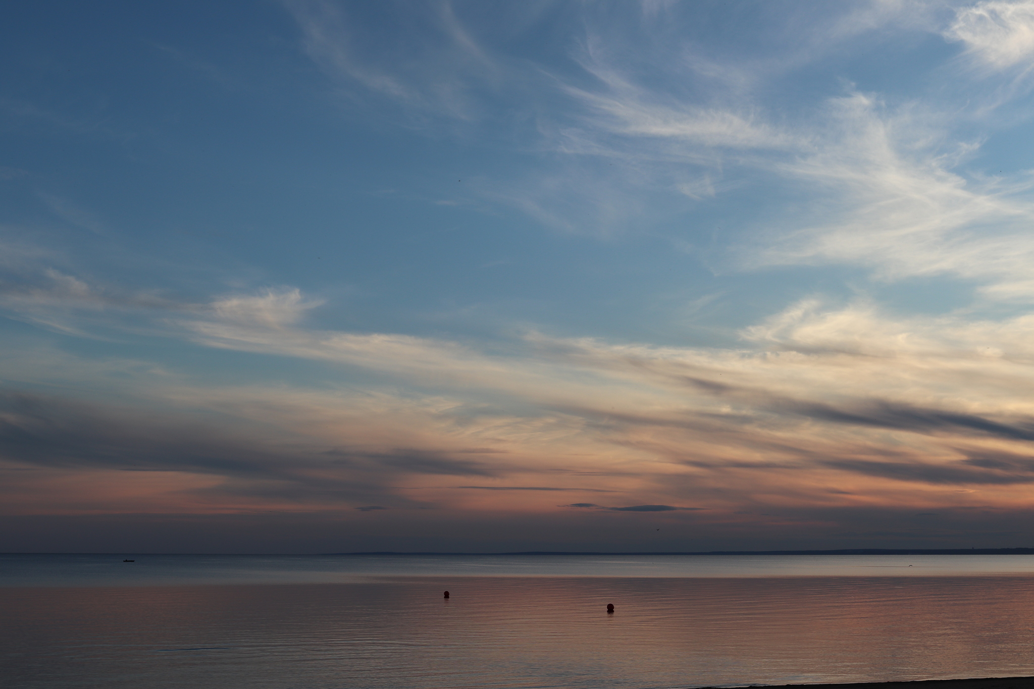 The first photo was taken with a camera, not a phone. - My, Saint Petersburg, The photo, Nature, Baltic Gulf, Sestroretsk, Sunset, Landscape