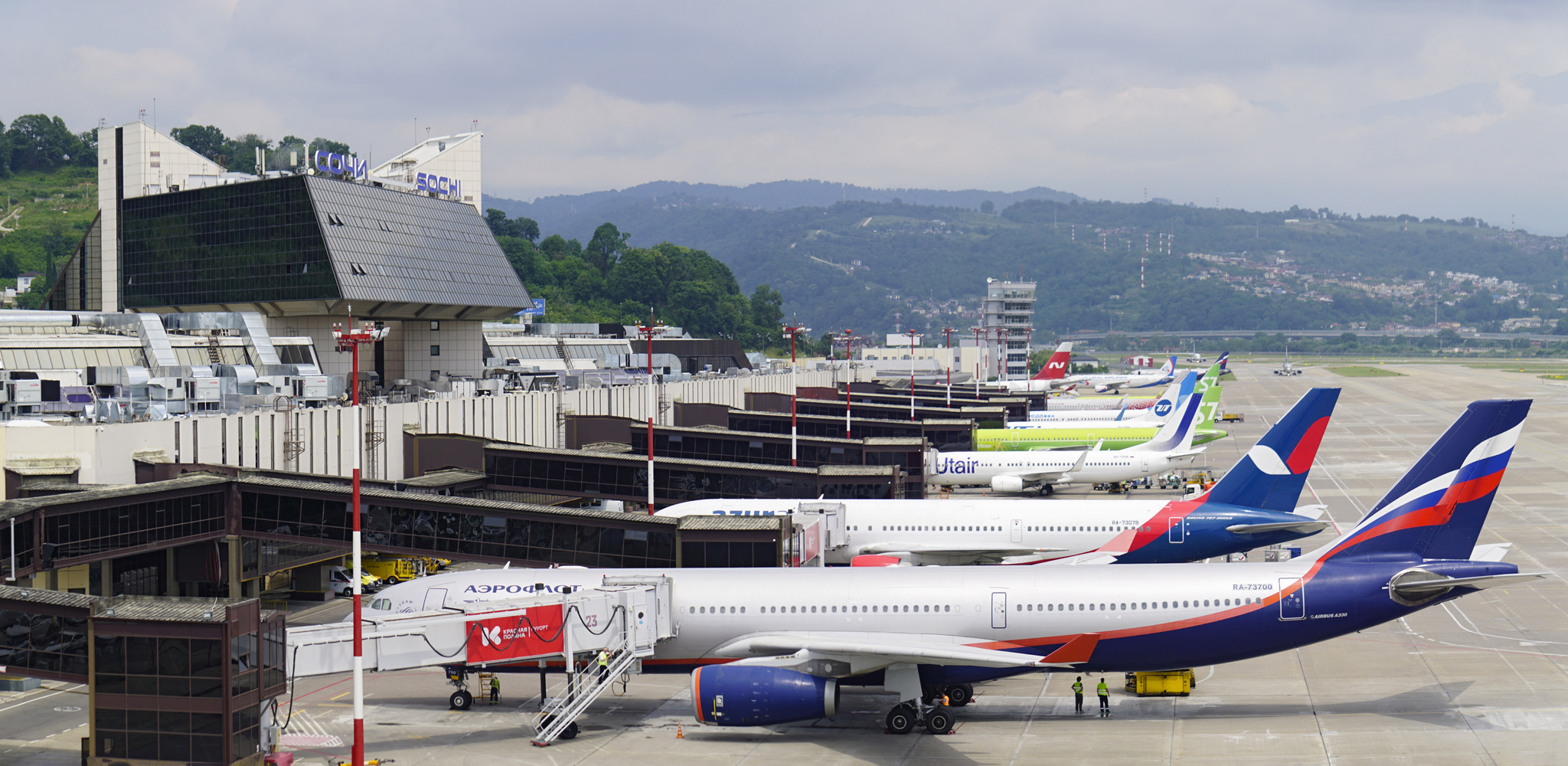 They stand aside... - My, Aeroflot, Spotting, Aviation, The airport, Airbus A330, Airbus, Platform, The photo, civil Aviation, Sochi