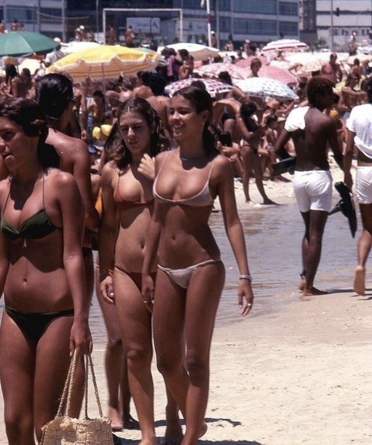 Rio de Janeiro from 1970 - Rio de Janeiro, Beach, Longpost, Repeat, 70th, The photo, Girls
