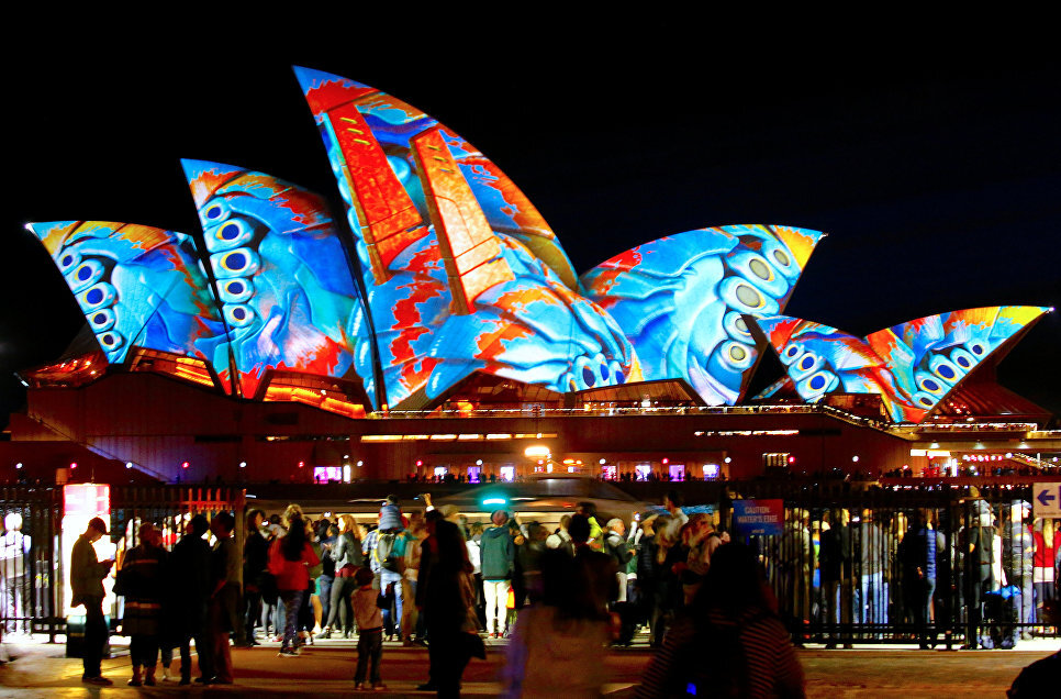 Vivid Sydney — ежегодный фестиваль света, музыки и идей, проводимый в Сиднее (Австралия) - Фестиваль, Австрия, Путешествия, Мероприятие, Видео, Вертикальное видео, Длиннопост