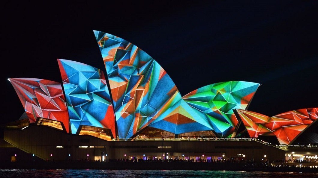 Vivid Sydney — ежегодный фестиваль света, музыки и идей, проводимый в Сиднее (Австралия) - Фестиваль, Австрия, Путешествия, Мероприятие, Видео, Вертикальное видео, Длиннопост