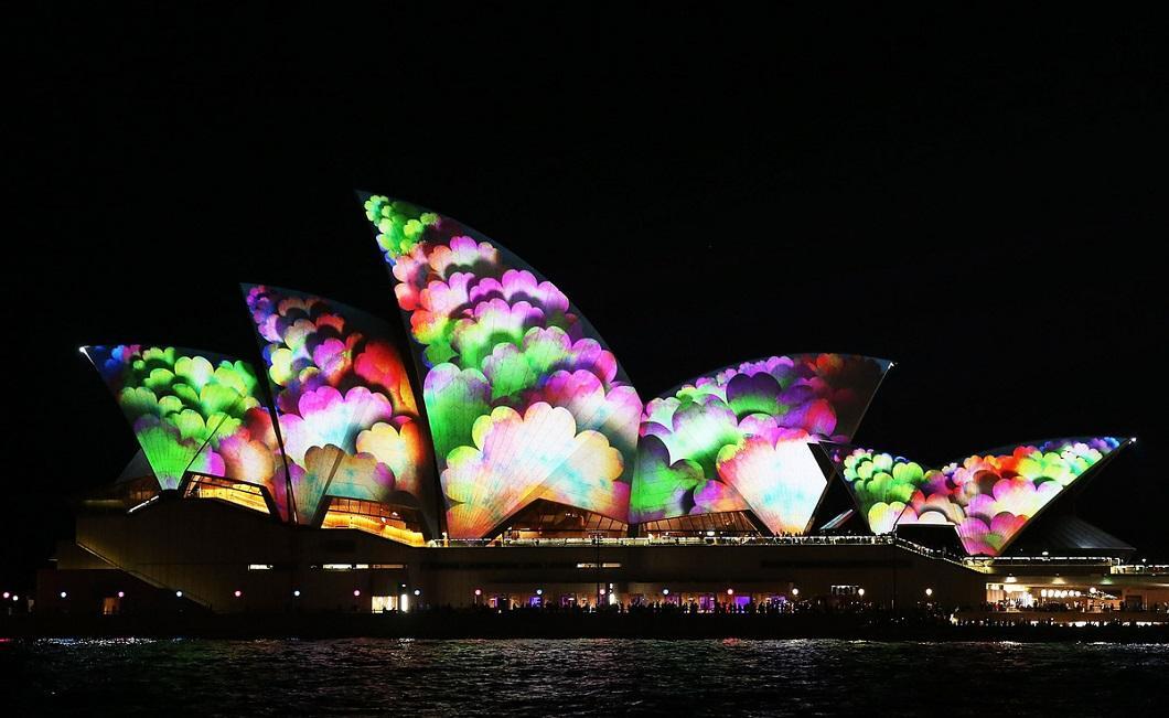 Vivid Sydney — ежегодный фестиваль света, музыки и идей, проводимый в Сиднее (Австралия) - Фестиваль, Австрия, Путешествия, Мероприятие, Видео, Вертикальное видео, Длиннопост