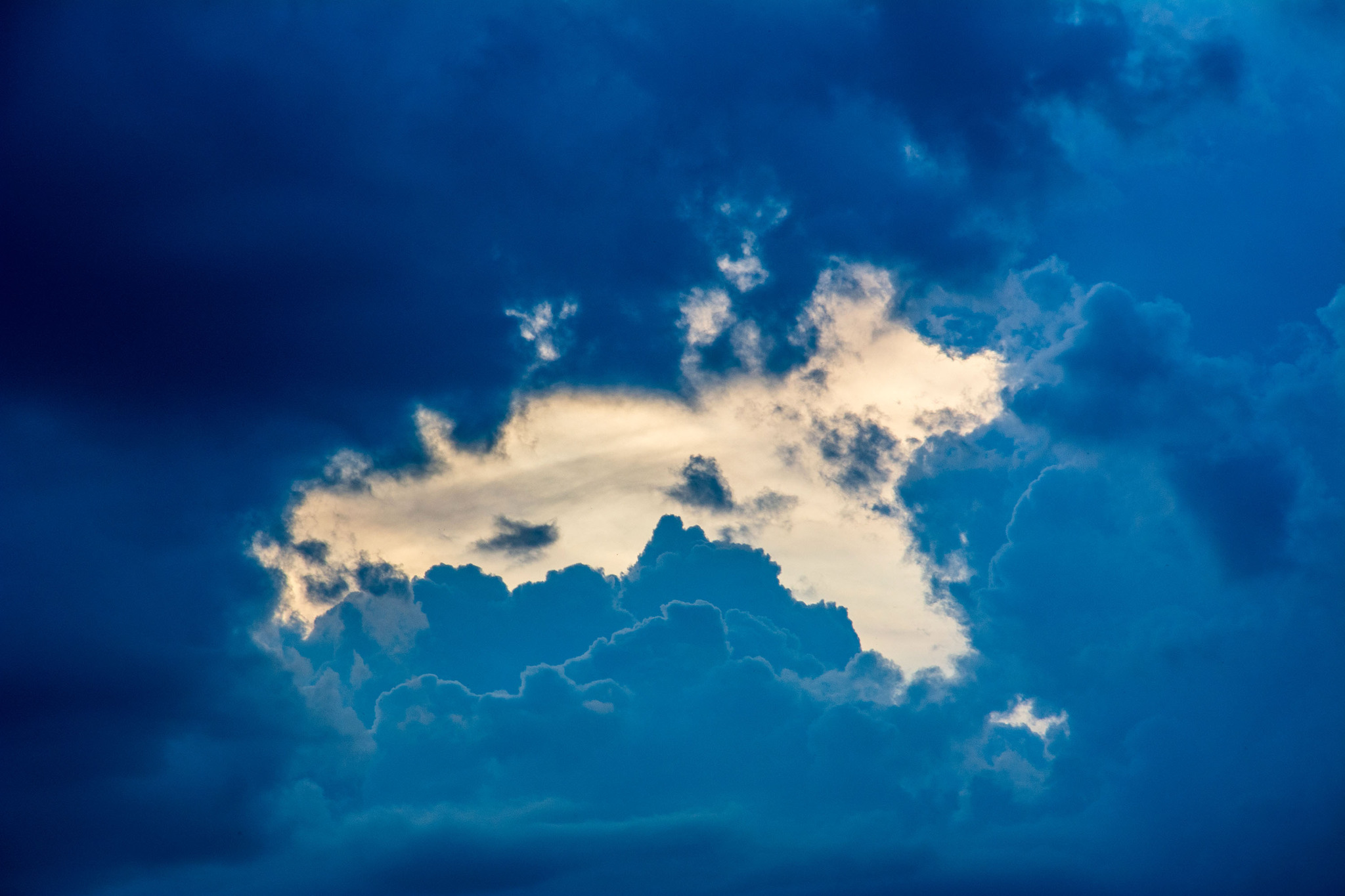 A game of imagination... - My, The photo, Nikon, Clouds, Landscape, Imagination