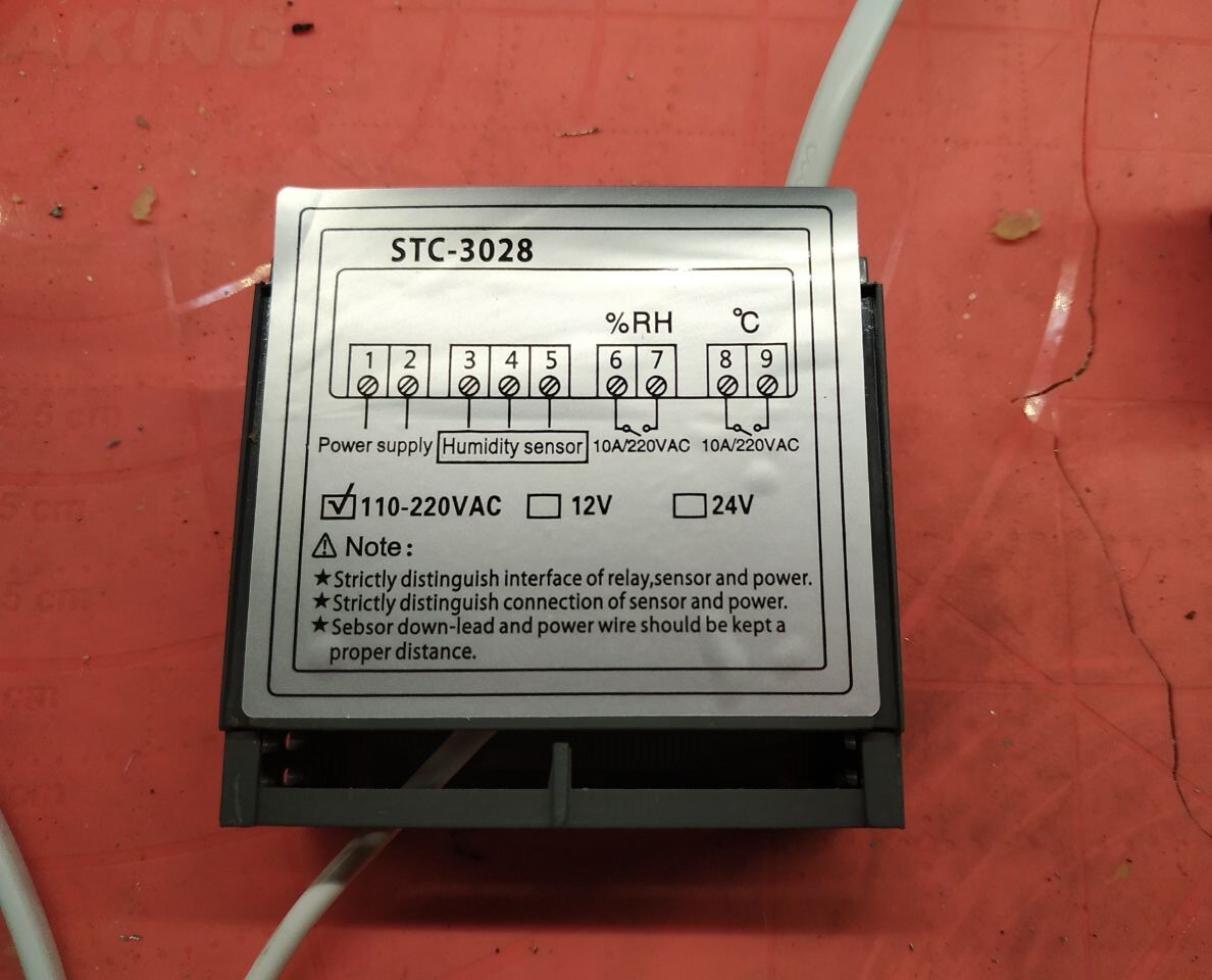 Temperature and humidity controller STC-3028 - wants attention, warmth and repairs :) - My, Repair of equipment, Electrician, Electricity, Sensor, Repair, With your own hands, Longpost