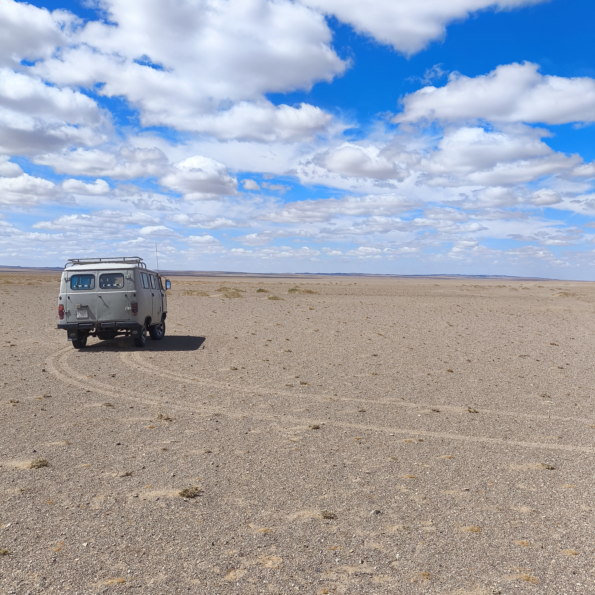 Diary of a trip to Melanesia. Day 9. Walking through the desert - My, Life stories, Fight for survival, Adventures, Around the world, Drive, Travels, Informative, Mongolia, Gobi, Hike, Unusual, Longpost