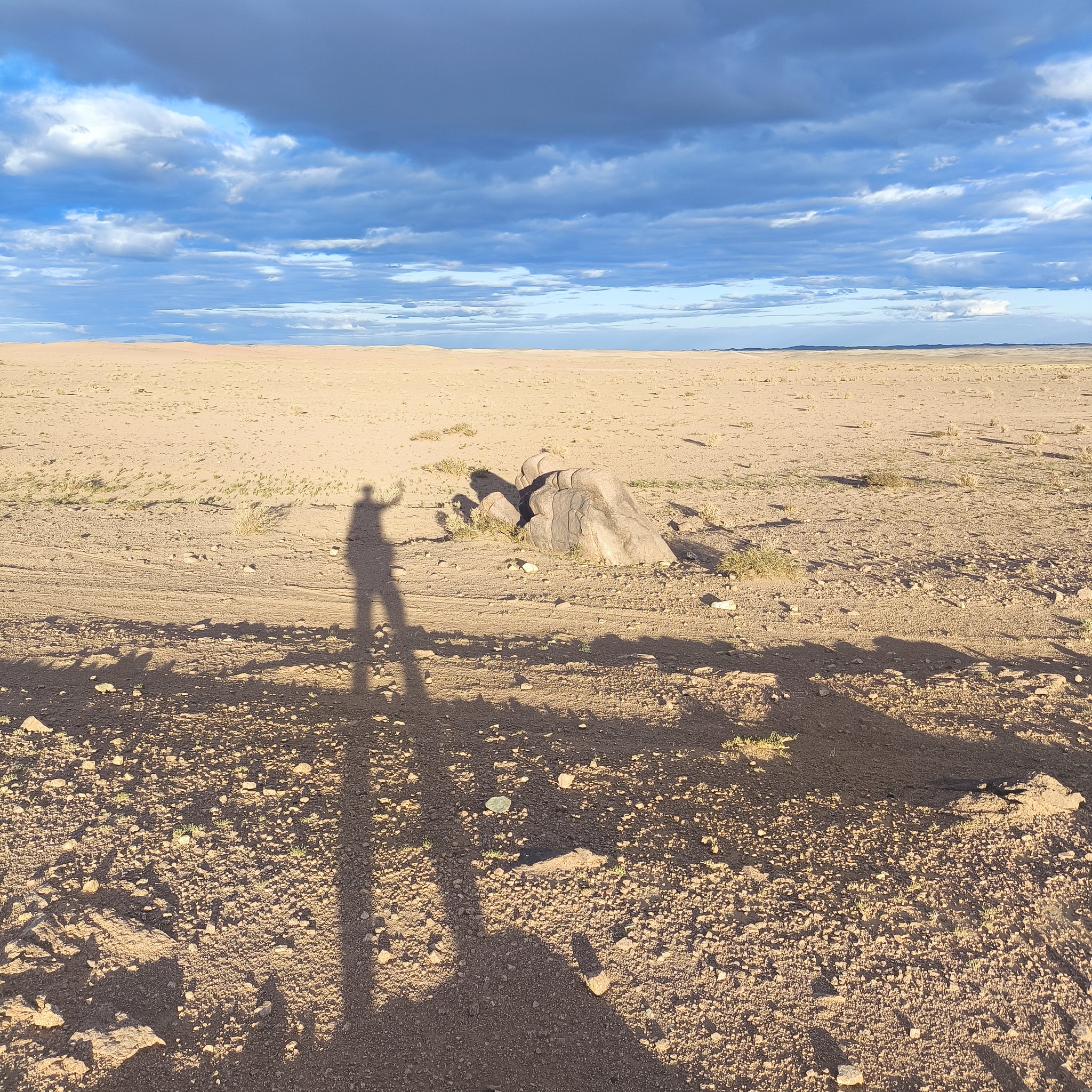 Diary of a trip to Melanesia. Day 9. Walking through the desert - My, Life stories, Fight for survival, Adventures, Around the world, Drive, Travels, Informative, Mongolia, Gobi, Hike, Unusual, Longpost