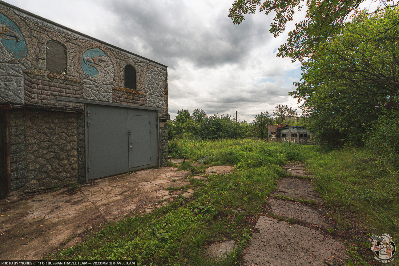 House of the Mad Genius Who built this very strange abandoned house? - My, Abandoned, sights, Travels, Local history, The photo, Longpost