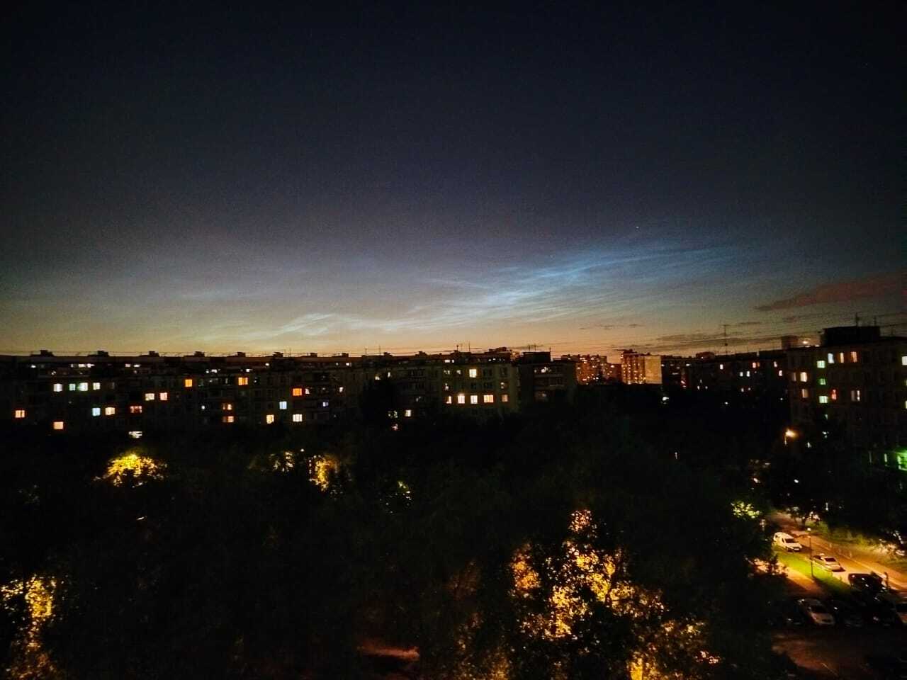 Noctilucent clouds over Moscow - My, Night, Sky, Noctilucent clouds, Town, Longpost, Night city, The photo, Landscape