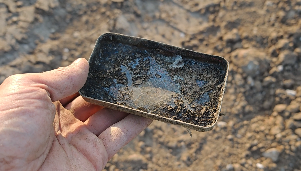 They are building a road in a field and it would be a shame not to pass there with a metal detector - My, Find, Abandoned, Search, Longpost