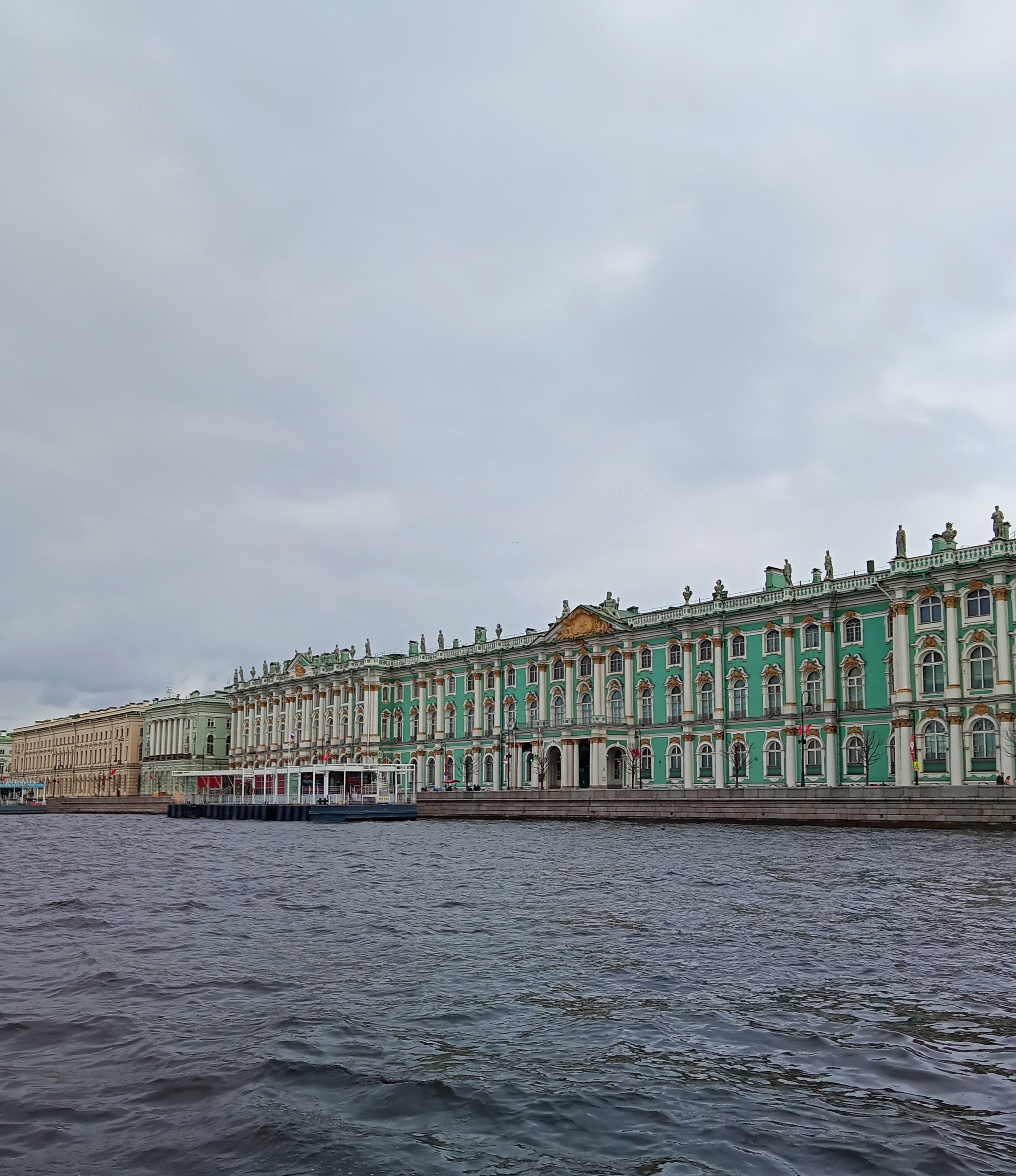 It's always (?) cloudy in St. Petersburg - My, Saint Petersburg, Mainly cloudy, Cloudy, Neva, Architecture, Seagulls, Mobile photography, Longpost