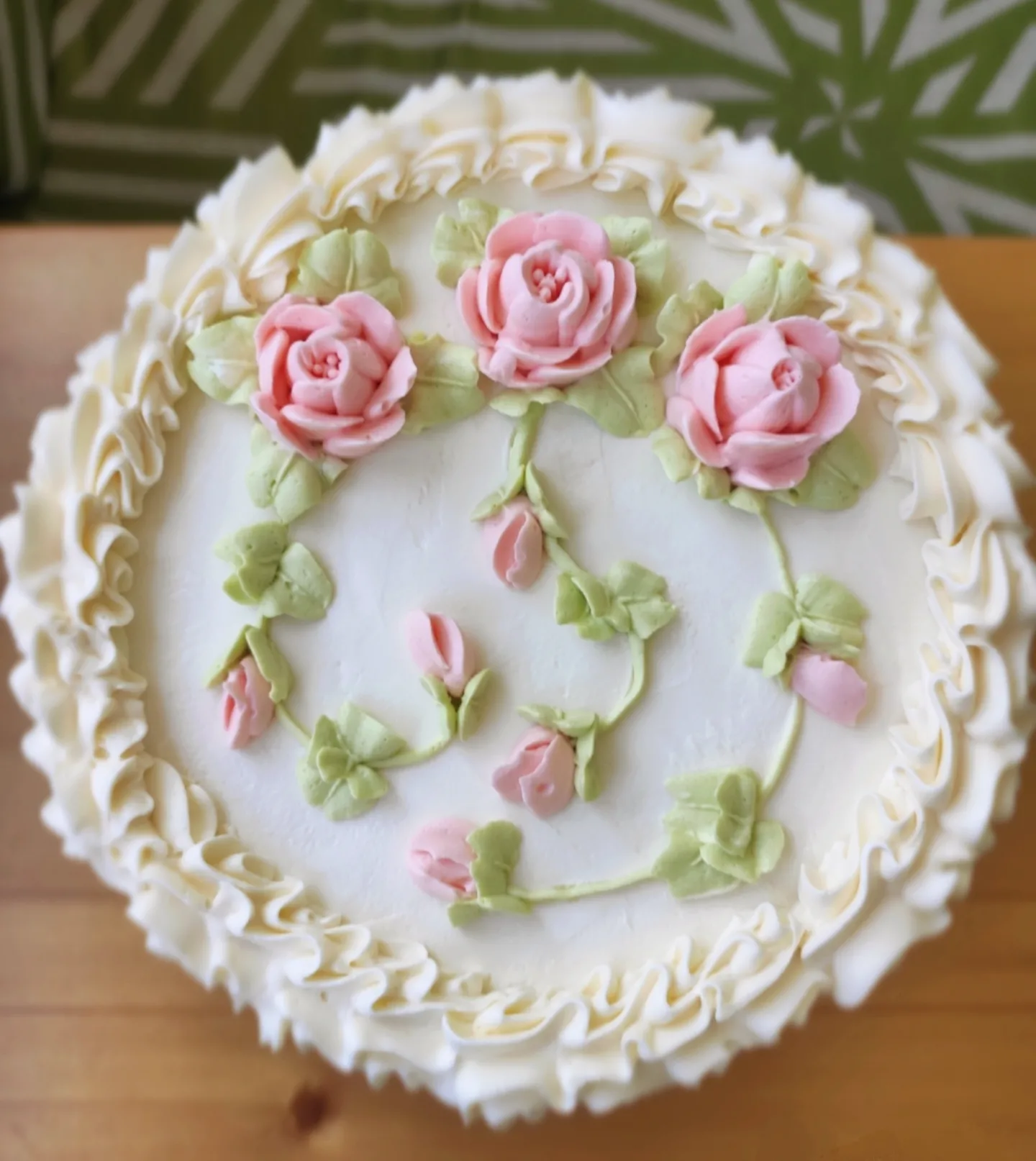 Cakes with meaning - My, Cake, Needlework without process, Cream floristry, Sweets, Diascope, Tear-off calendar, the Rose, Video, Vertical video, Longpost