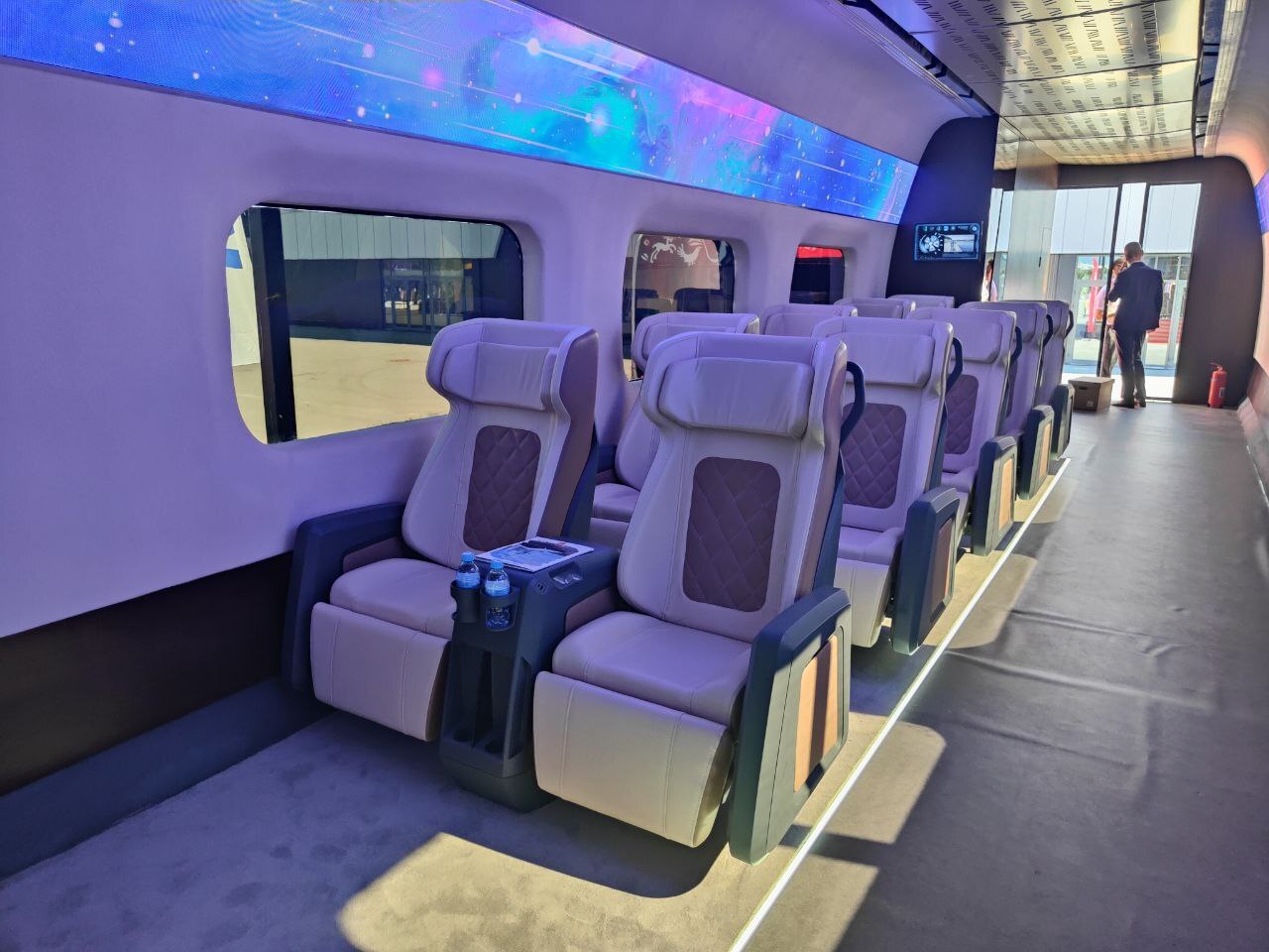 We look at the model of the train for the high-speed railway in detail - Railway, Russian Railways, A train, Innoprom, Passenger Transportation, Saint Petersburg, Moscow, Longpost