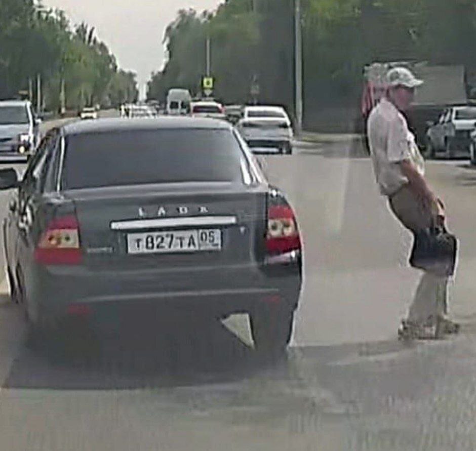 Wah, ma-la-dets! - From the network, No accident happened, A pedestrian, Crosswalk, Astrakhan, Video, Soundless, Repeat