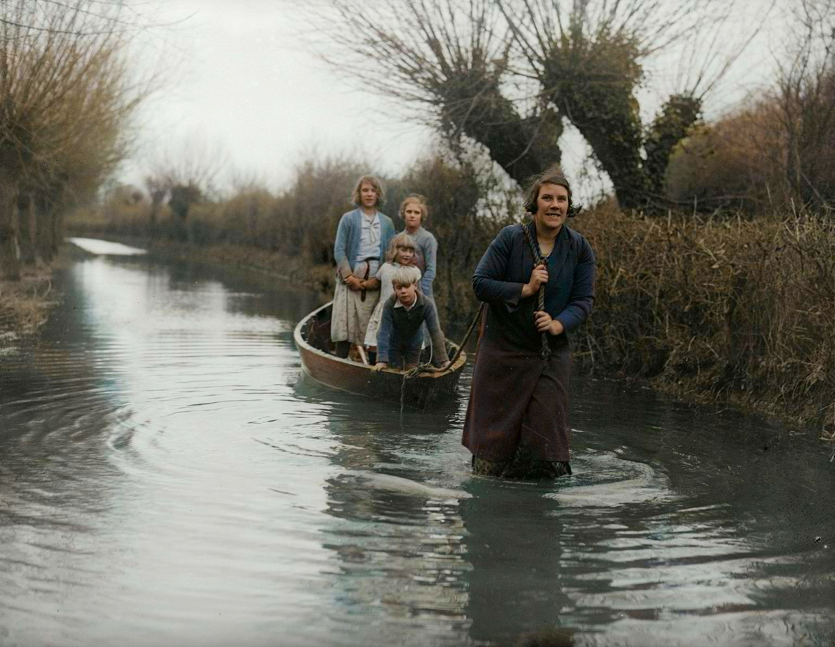 Curious photographs from England's past. 20 colored photographs of the twentieth century. Part III - My, Colorization, Old photo, Historical photo, The photo, Great Britain, England, London, 20th century, Longpost