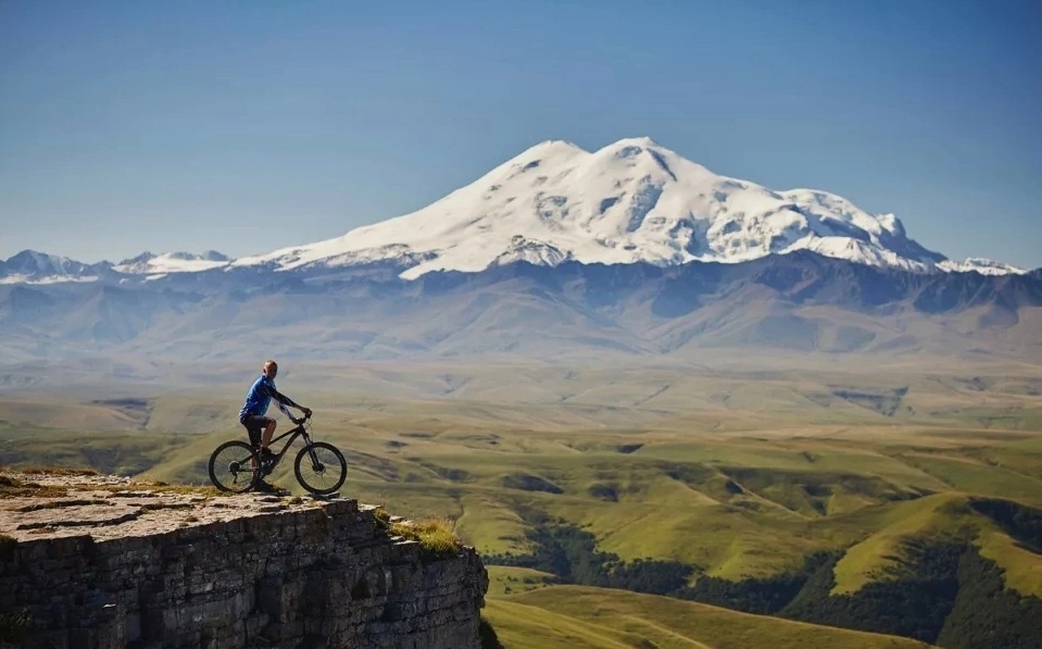 Bike trip to the Elbrus region - Bike trip, A bike, Cyclist, Elbrus