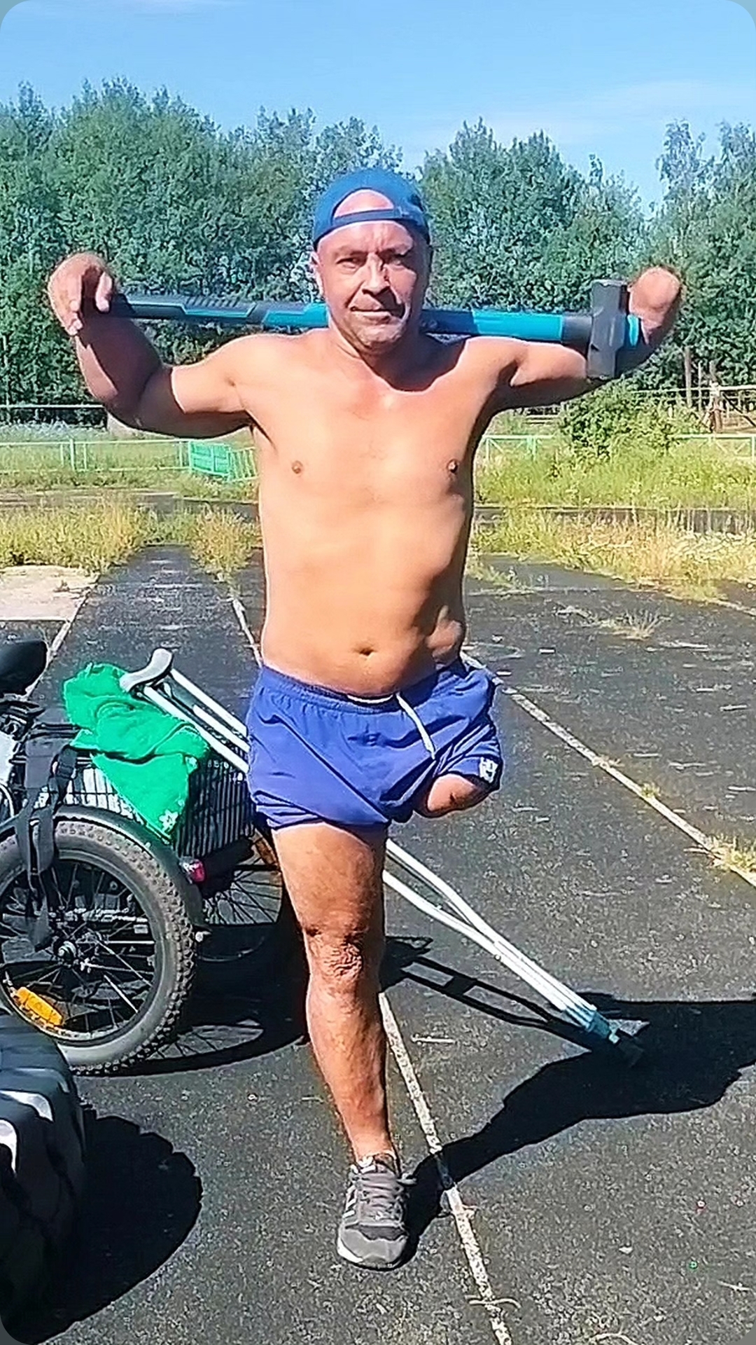 Rehabilitation. Training at the stadium - Disabled person, Rehabilitation, Тренер, No hands, VKontakte (link), Amputation, Rehabilitation centers, Without legs, Sports girls, Motivation, Longpost, My