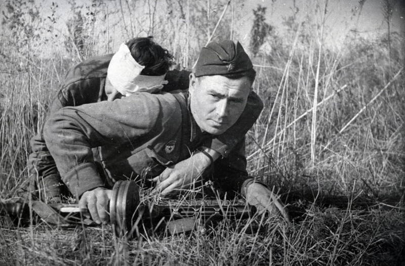 Nurse Liver - The Great Patriotic War, Feat, 1941, Orderly