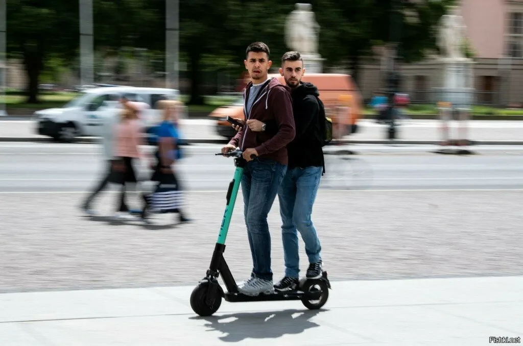 Limit speeds, limit. Don't kill pedestrians, don't kill them! - My, Social responsibility, Scooter rental, Speed, Initiative, overdue, Mat, Longpost