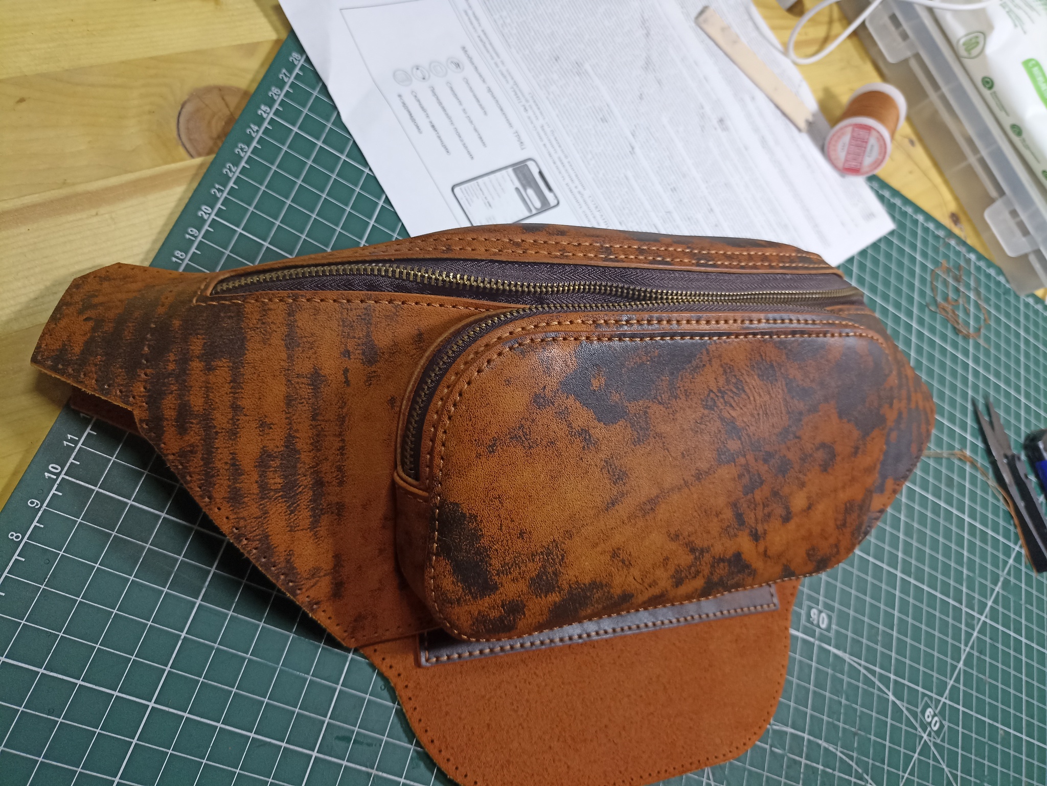 Banana bag - My, Сумка, With your own hands, Natural leather, Master, Longpost, Needlework with process