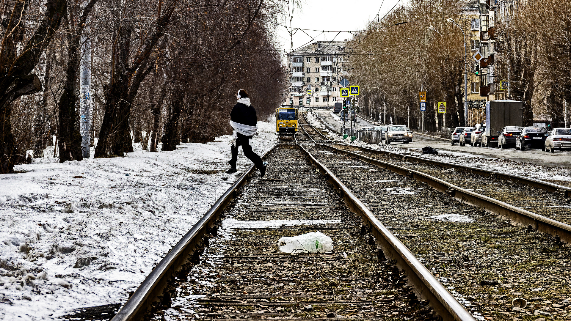 Екатеринбург. Транспорт - Моё, Фотография, Canon, Уличная фотография, Прогулка по городу, Средний урал, Екатеринбург, Транспорт, Общественный транспорт, Трамвай, Трамвайные пути, Начинающий фотограф, Длиннопост