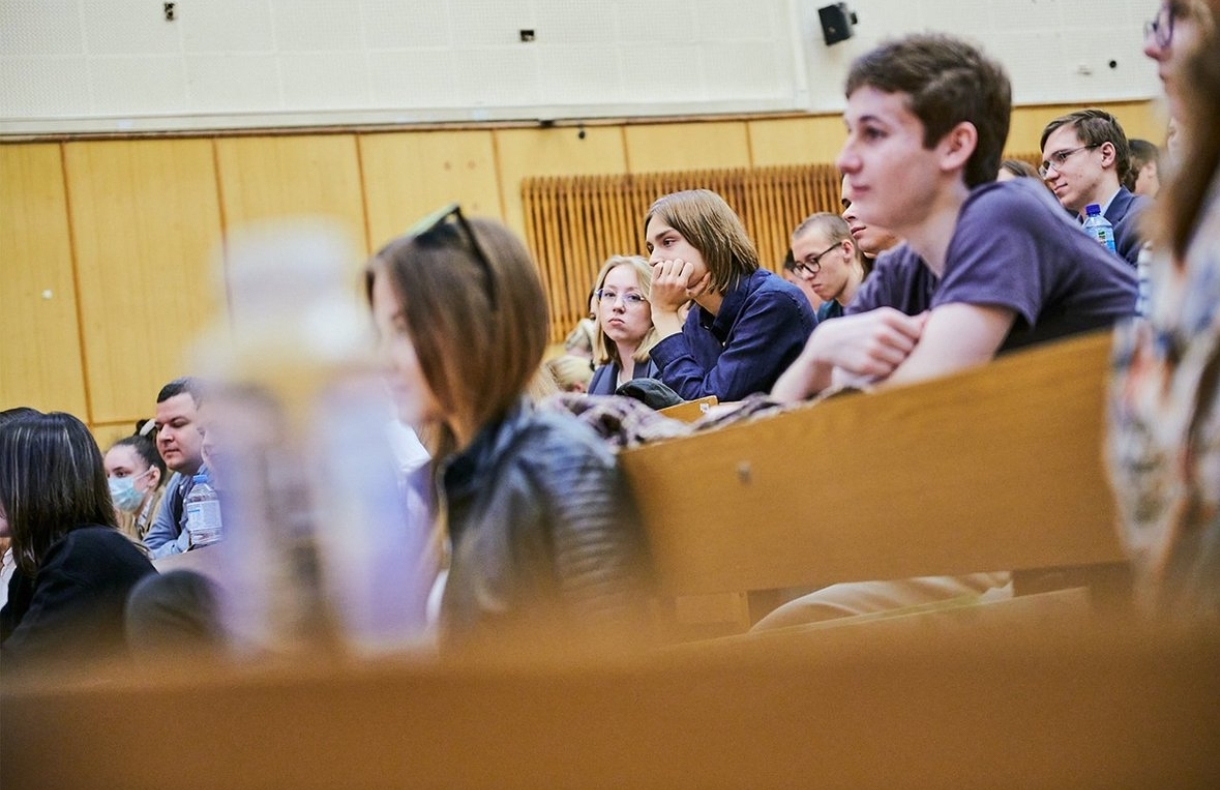 “They have practically lost the skill of hearing adults” - this is what the rector says about modern students - University, Students, Freshmen, Teacher, Problem, Research, Feedback, Opinion, Exchange of views, Rector, Listening skills