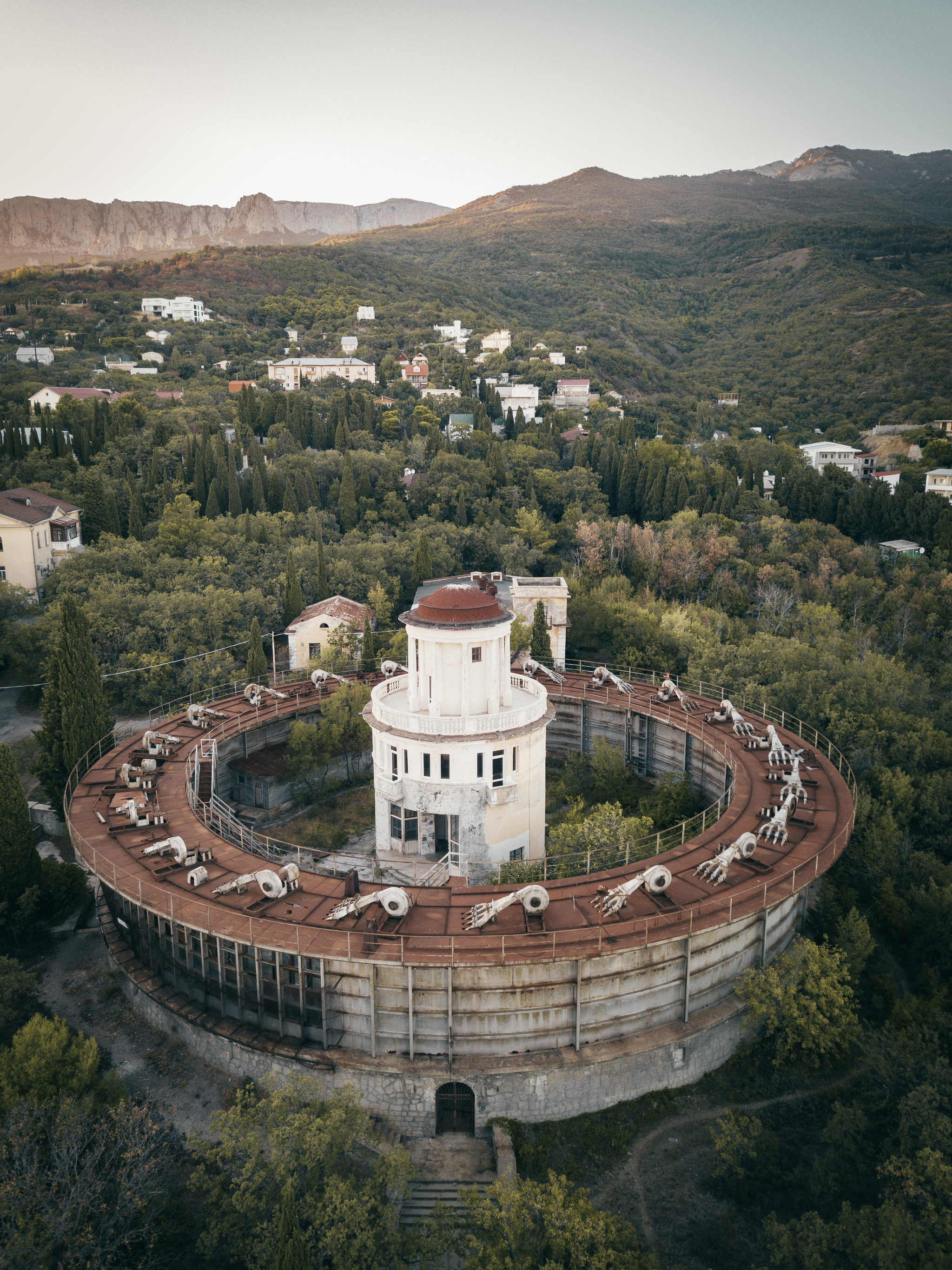 What the abandoned Storm Pool in Crimea looks like now | The history of the station where the “Voice of the Sea” was heard - My, Abandoned, Local history, sights, Urbanfact, Urbanphoto, Crimea, Katsiveli, Soviet, Travel across Russia, Longpost