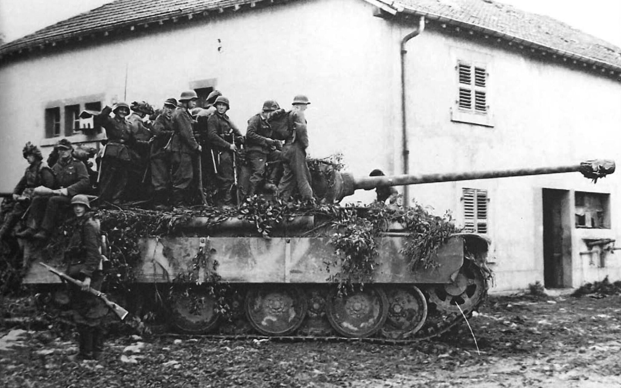 Tank battle at Arracourt - The Second World War, Military equipment, Tanks, USA, Germany, France, Military history, History (science), The photo, Old photo, Historical photo, Longpost